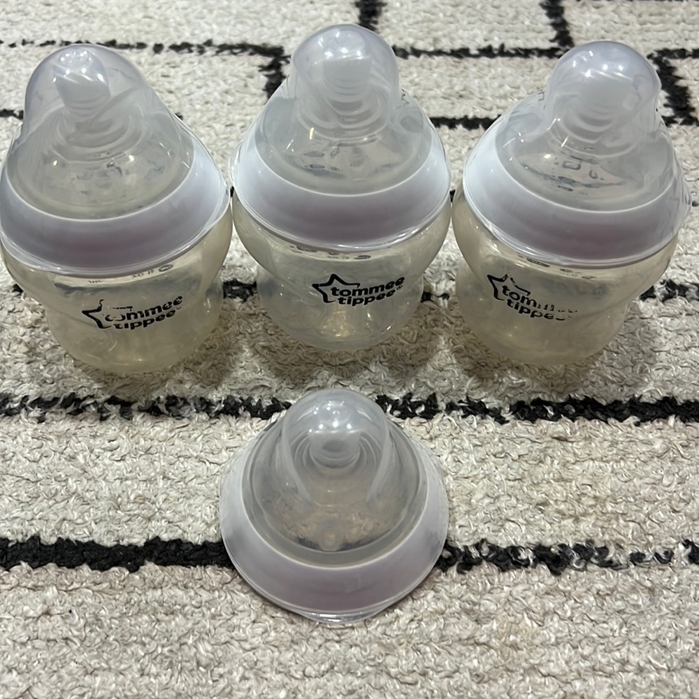 Tommee tippee baby bottles